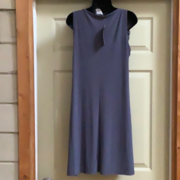 NWT NIC & DOM grey ruffle front dress - Picture 5 of 9